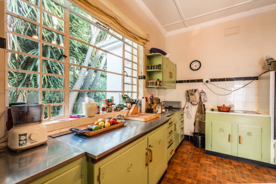 To Let 4 Bedroom Property for Rent in Oranjezicht Western Cape